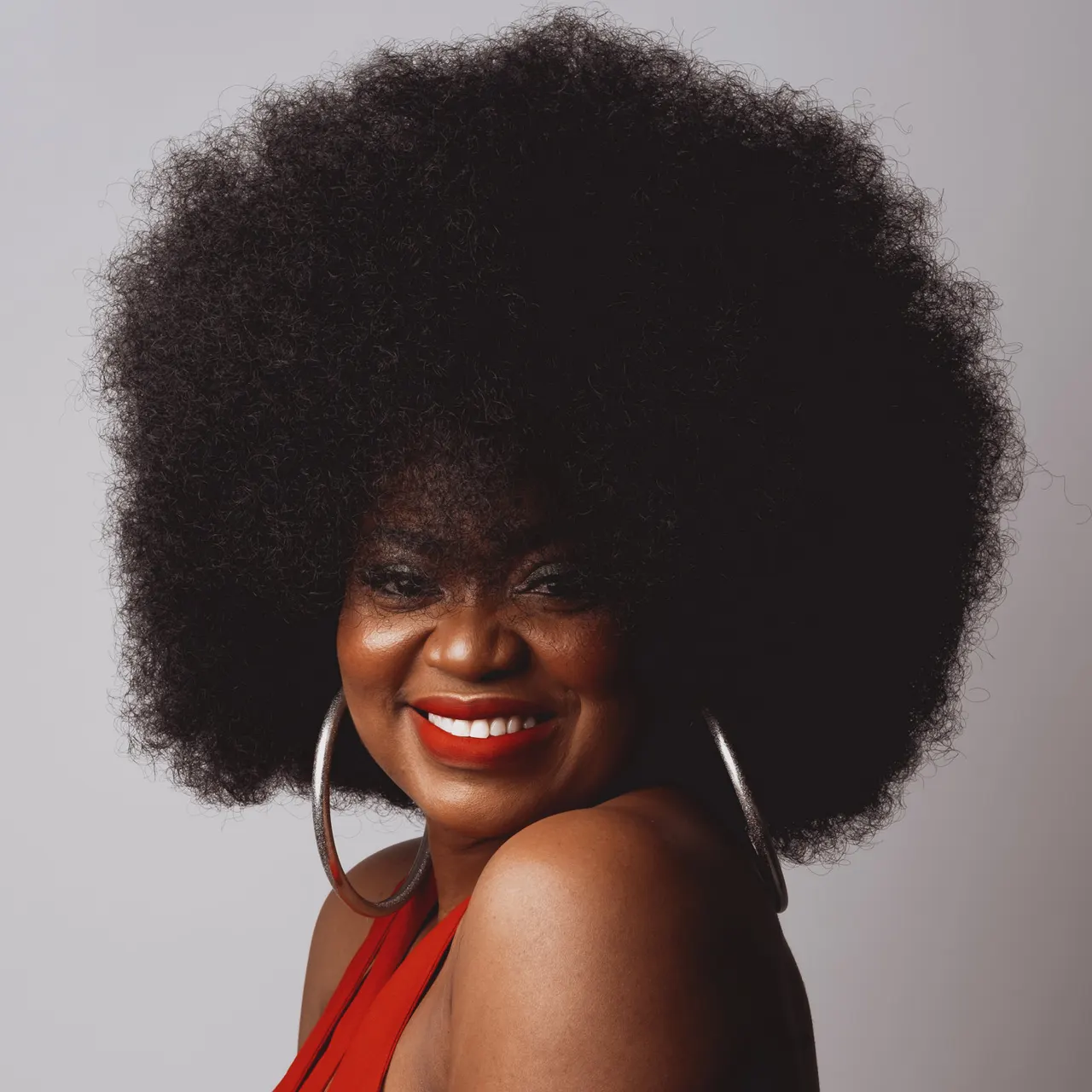 Heemspill Featured | Lady Live in Lux: Time Na Now