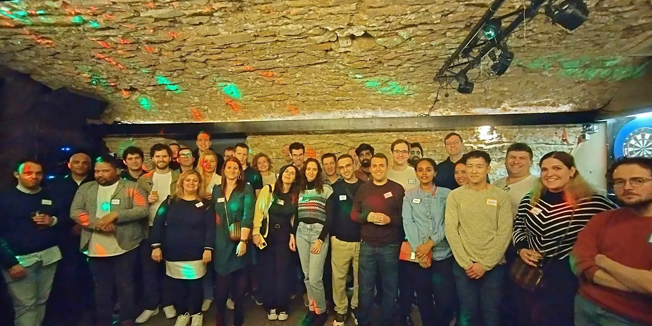 Fast Friends Luxembourg | Meet New People & Make Friends | BOGO Drink